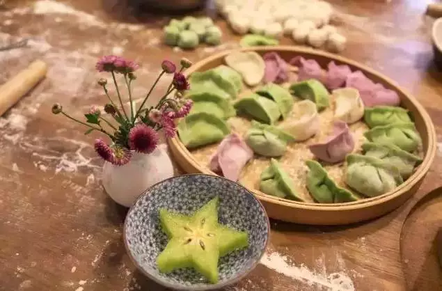 【冷眼熱評】從這家網(wǎng)紅小店，探秘中小企業(yè)的經(jīng)營策略