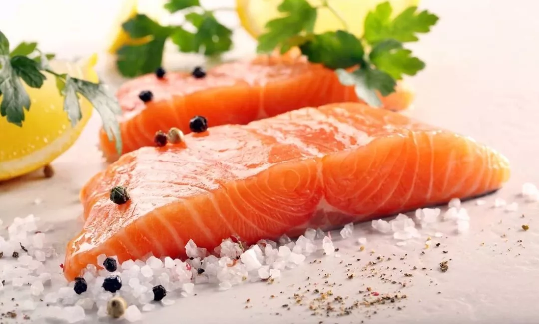 虹鱒魚究竟是不是三文魚？專家建議：明示具體種類