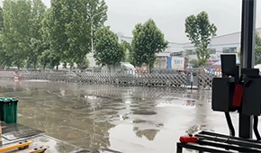 聚焦“封城”一周的鄭州凍品商：有人停業(yè)，有人睡倉庫，市場冷清進出困難…