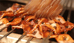 備戰(zhàn)燒烤季，今年市場(chǎng)還火不火？燒烤食材整點(diǎn)兒啥？